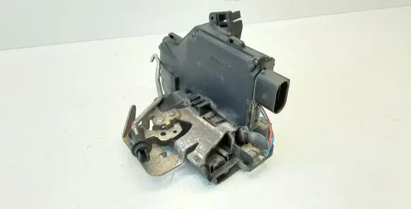 Audi A6 S6 C5 4B Front door lock