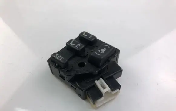 Lexus LS 430 Seat control switch 758090
