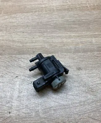 Audi A6 S6 C5 4B Vacuum valve 1J0906283A