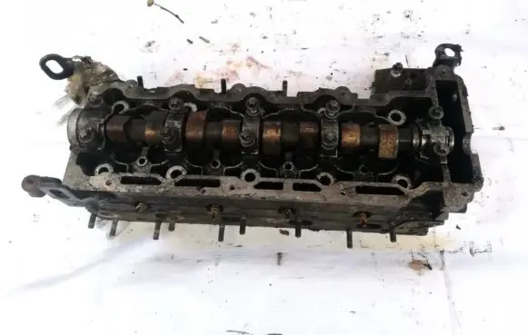 Opel Zafira A Engine head 