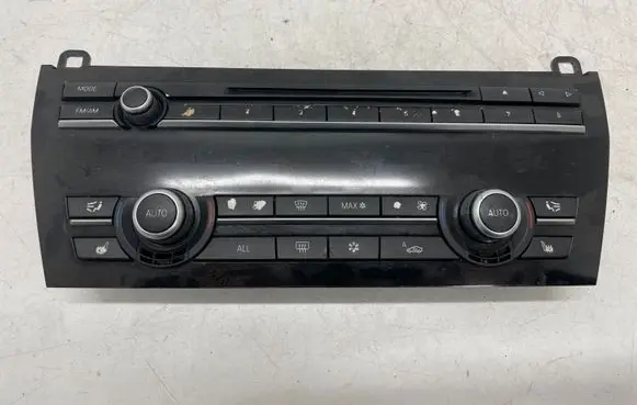 BMW 5 F10 F11 Climate control unit 9241226