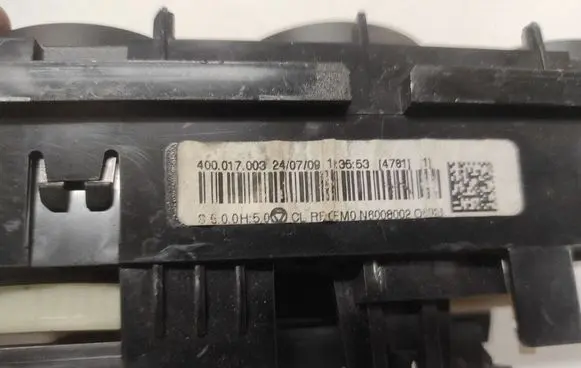 Peugeot 5008 Climate control unit 400017003