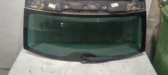 Volkswagen Touareg I Rear door window glass 43R005274 7L6845211