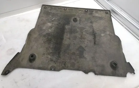 Tesla Model 3 Engine splash shield/under tray 1104312