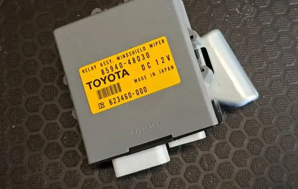 Lexus RX 330 - 350 - 400H Window wiper relay 8594048030 623460000