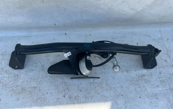 BMW X1 U11 Tow bar set 5A63E2002 10069418004 V19437151