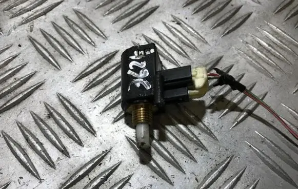 Clutch pedal sensor