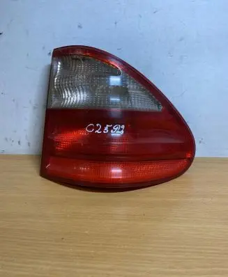 Mercedes-Benz E W210 Rear/tail lights A2108205464 C2592