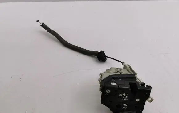Audi A6 S6 C7 4G Front door lock 8J2837015E