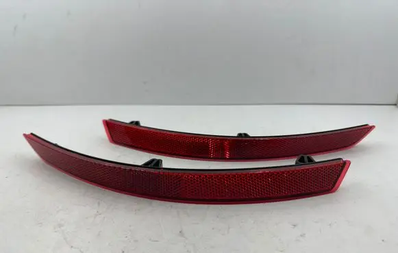 Audi A4 S4 B9 8W Rear tail light reflector 8W0945106 8W0945105