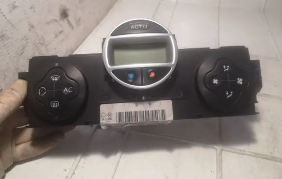 Renault Scenic II - Grand scenic II Climate control unit 8200344842