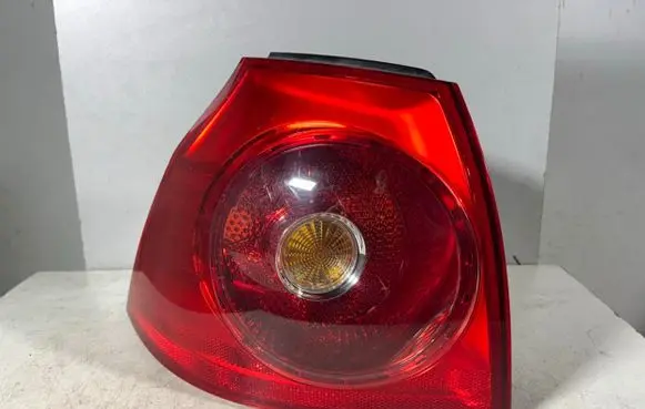 Volkswagen Golf V Rear/tail lights 1K6945095G