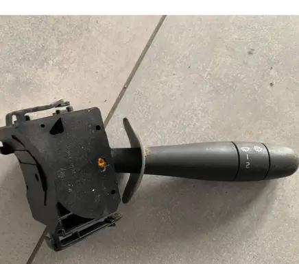 Renault Trafic II (X83) Wiper control stalk 8200878336