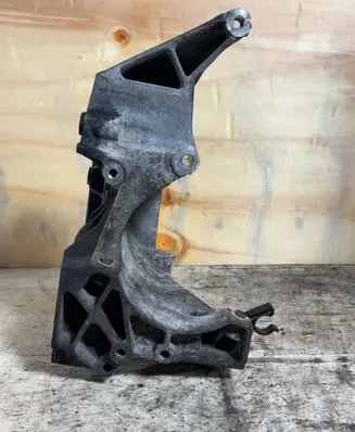 BMW X5 E70 Generator/alternator bracket 7802639 11167802639