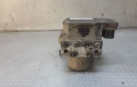 Ford Mondeo MK IV ABS Pump 7G912C405AB