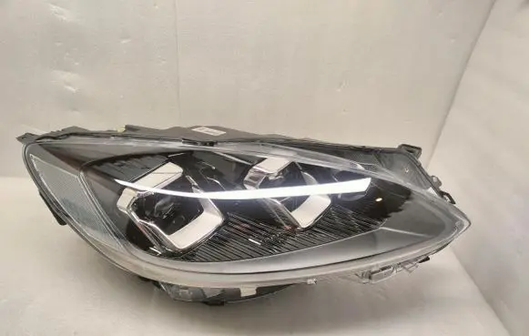 Ford Kuga II Headlight/headlamp