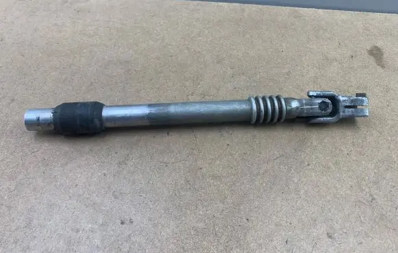 BMW 5 E39 Steering column universal joint 6753800 32316753800 32311091919