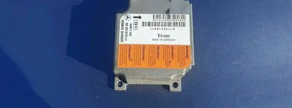 Mercedes-Benz C W202 Airbag control unit/module A0028203226