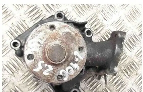 Mitsubishi L400, Space Gear Water pump