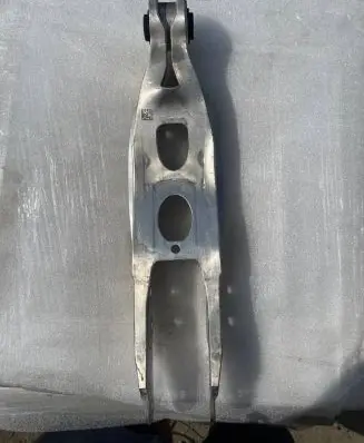 Audi A4 S4 B9 Rear upper control arm/wishbone 8W0505311H