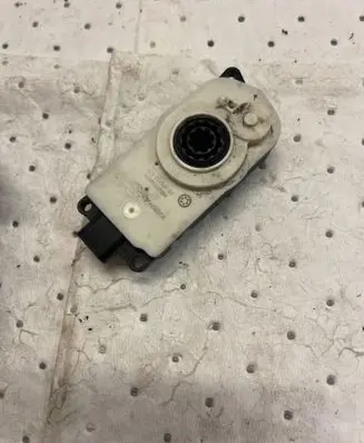 BMW i4 Radiator active air flap actuator 5811R1000 9881645 22053P05269