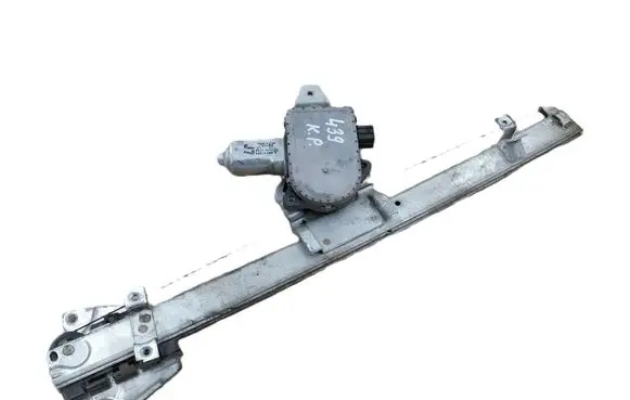 Mitsubishi Pajero Front door electric window regulator 0620200730 MN117079