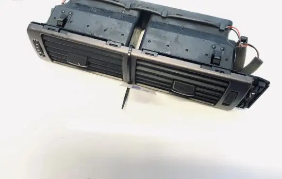 Audi A6 S6 C5 4B Dash center air vent grill 4b1820951