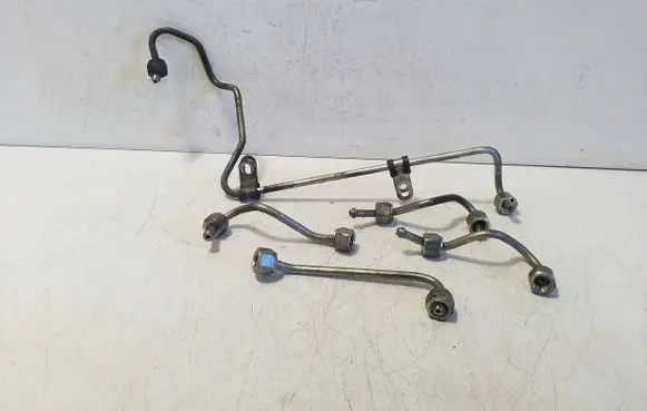 Ford Transit Custom Fuel injector supply line/pipe 