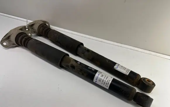 Volkswagen PASSAT B6 Rear shock absorber/damper