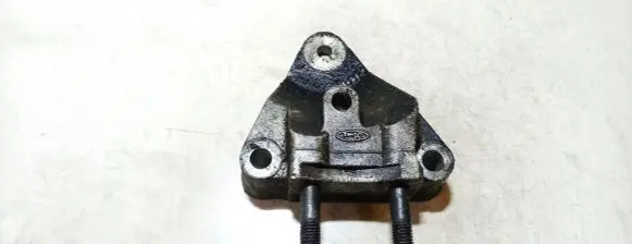 Ford Mondeo Mk III Engine mounting bracket 1S716030AB D989A