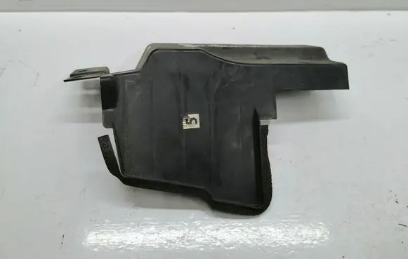 Nissan Qashqai+2 Radiator trim 62823BR30A