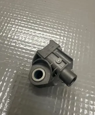 Porsche Cayenne (9Y0 9Y3) Airbag deployment crash/impact sensor 4N0959651D 17624 933082