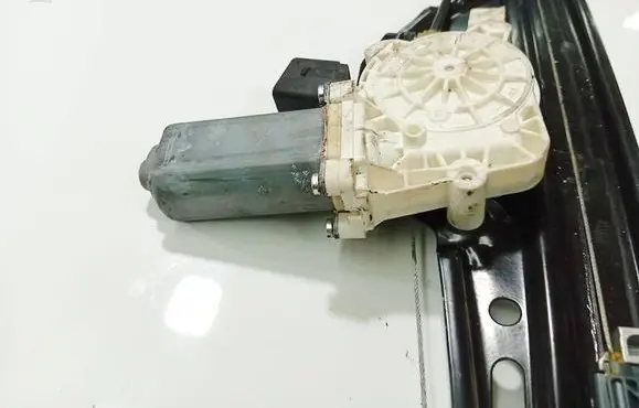 BMW 5 E60 E61 Rear door window regulator motor 6922319 994437-103