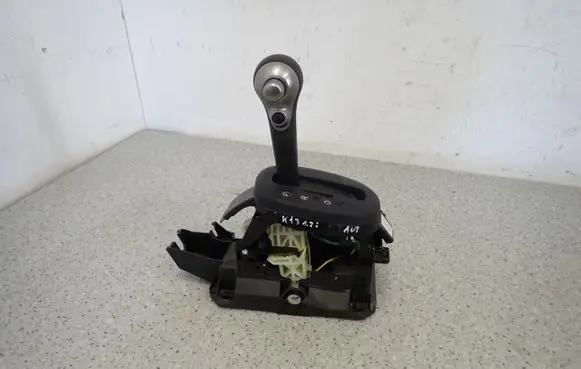 Nissan Micra Gear shifter/selector 