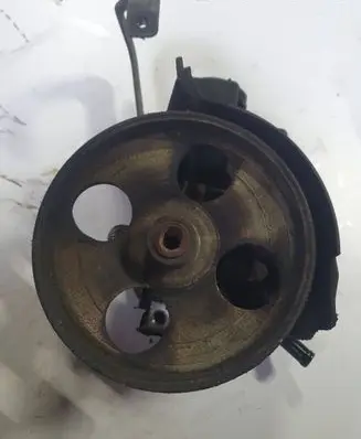 Peugeot Partner Power steering pump 0814213996