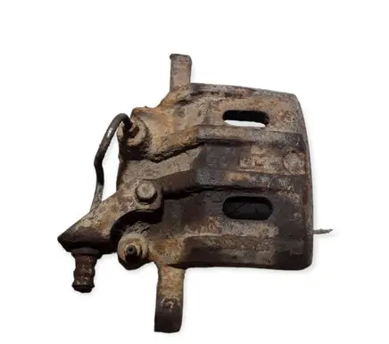 Mitsubishi Pajero Front brake caliper
