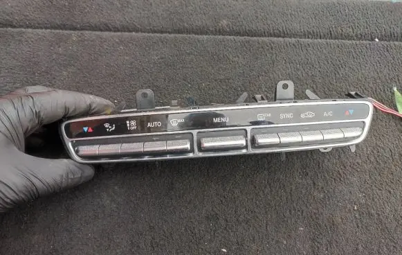 Mercedes-Benz GLC X253 C253 Climate control unit A2059058813 A2C1115140001 2502201700
