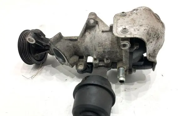 Mercedes-Benz A W176 Water pump A2702000801