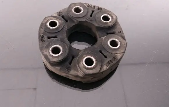 BMW 5 E39 Rear prop shaft donut coupling/joint 1209168