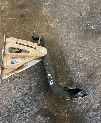 Mercedes-Benz Sprinter W906 Brake pedal 