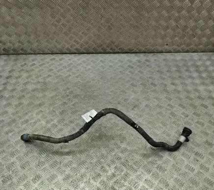 Engine coolant pipe/hose