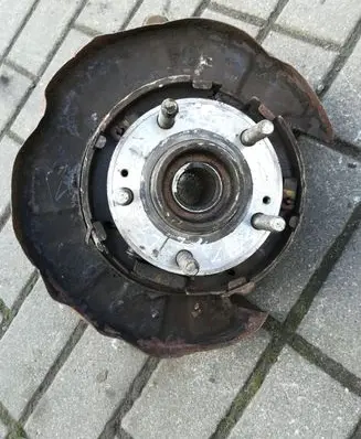 Hyundai Santa Fe Rear wheel hub