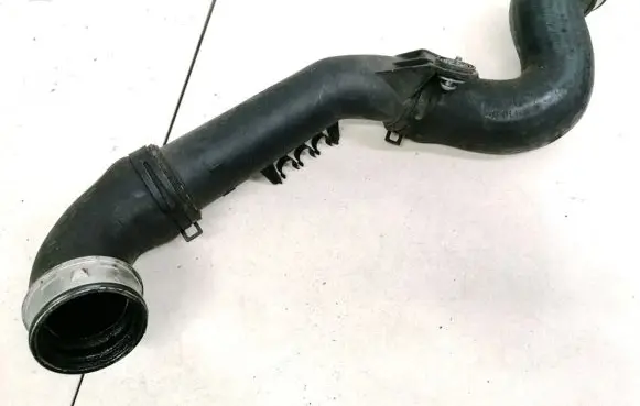 Volkswagen Golf V Intercooler hose/pipe 3C0145770B