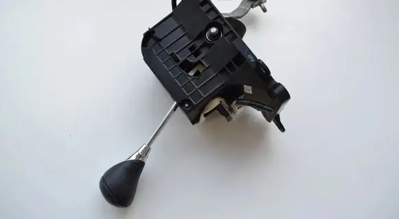Lexus IS 220D-250-350 Gear shifter/selector 3352122280