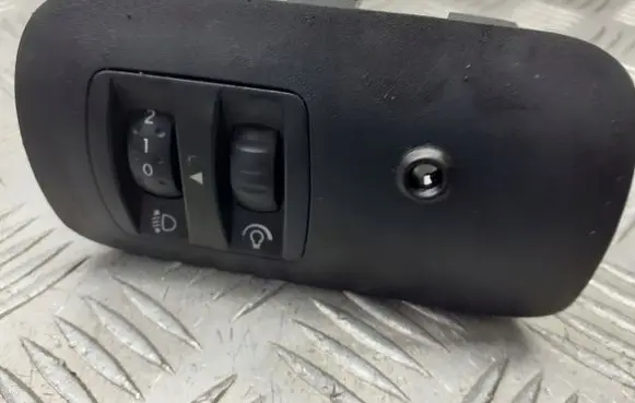 Renault Scenic II - Grand scenic II Headlight level height control switch 8200176061