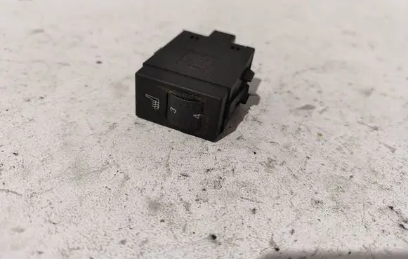 Ford Focus Seat heating switch 3M5T19K314AC D3L0A 77377