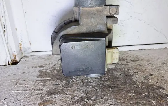 Audi A6 S6 C4 4A Mass air flow meter 4A0133471 0281002074