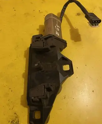 BMW 7 E65 E66 Tailgate/trunk/boot lock/catch/latch 7014872