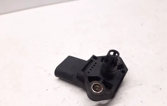 Volkswagen PASSAT B6 Air pressure sensor 038906051C 0281002401