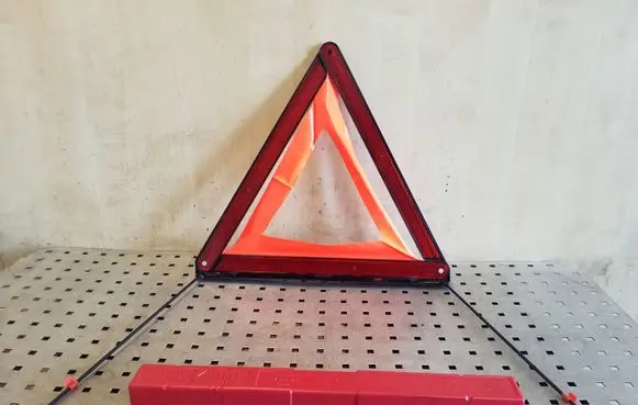 Emergency warning sign